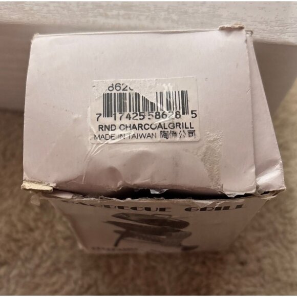 Miniature Black Charcoal Grill Decorative Red Gingham Towel Doll Furniture 3" - Picture 10 of 10